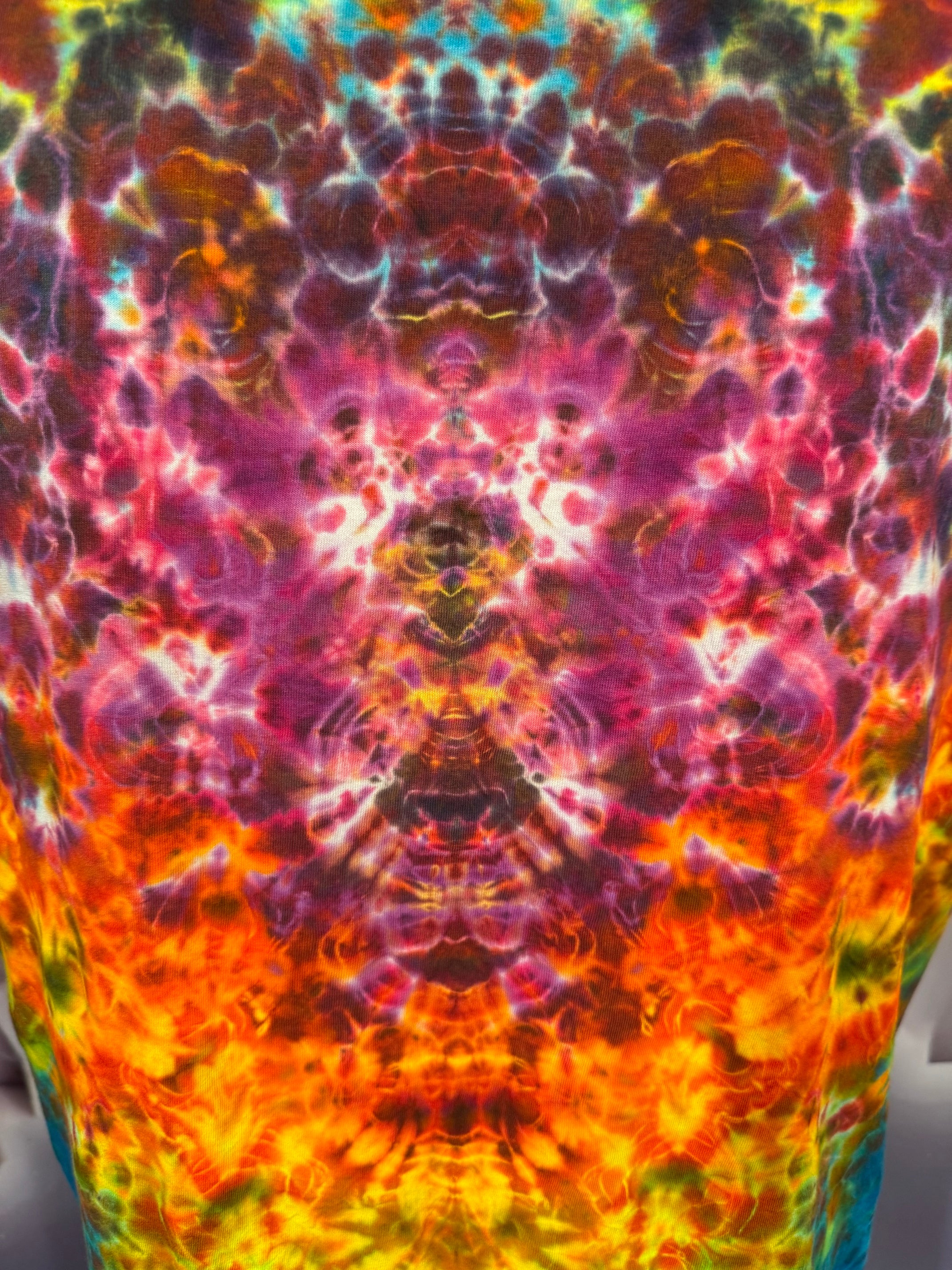 XL Paul Kenney "The Godfather of Tiedye" #9
