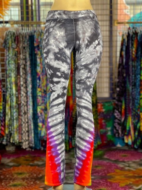 Extra Small HomeTown Tiedye Yoga Pant #24